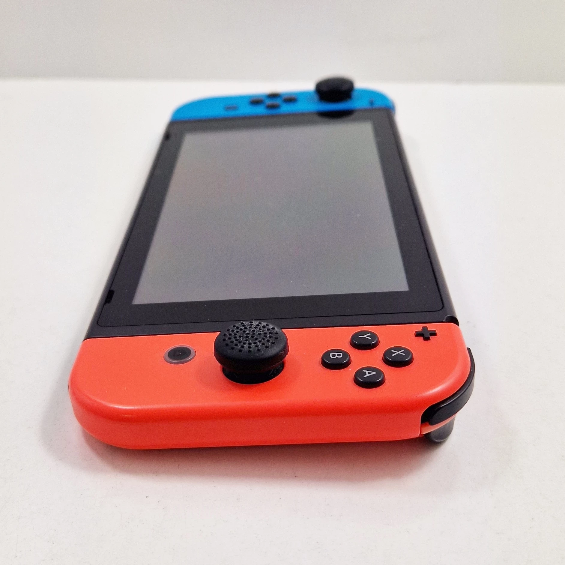 konsola-nintendo-switch-hac-001-gra-fc-25-waga-produktu-030