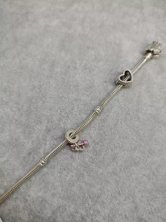 SREBRNA BRANSOLETKA Z CHARMSAMI 925