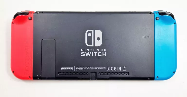 KONSOLA NINTENDO SWITCH HAC-001 + GRA FC 25