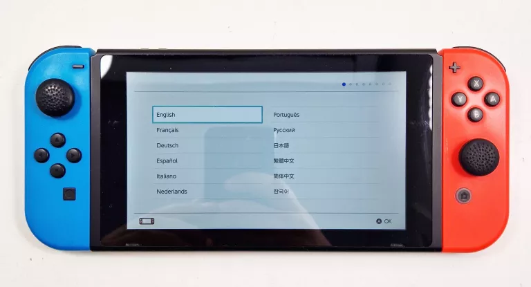 KONSOLA NINTENDO SWITCH HAC-001 + GRA FC 25