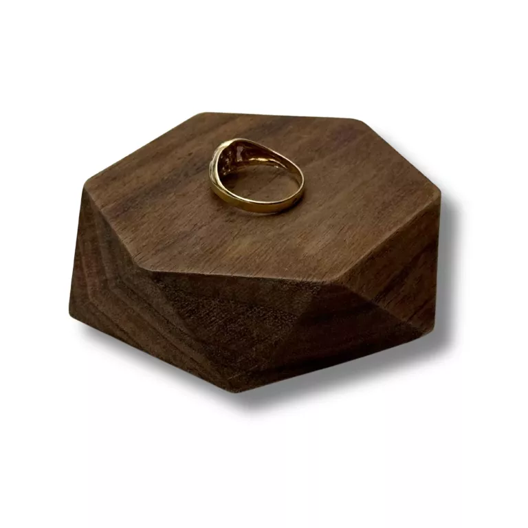 ZŁOTY PIERŚCIONEK PRÓBA 585 ROZMIAR 17 WAGA 2,02G