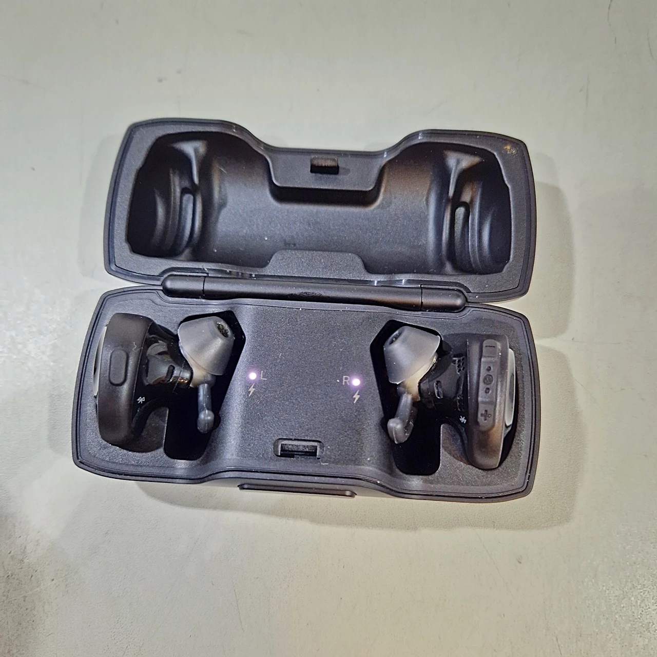 sluchawki-bezprzewodowe-bose-soundsport-free-wireless-trzebnicka-561c-wroclaw-gracja