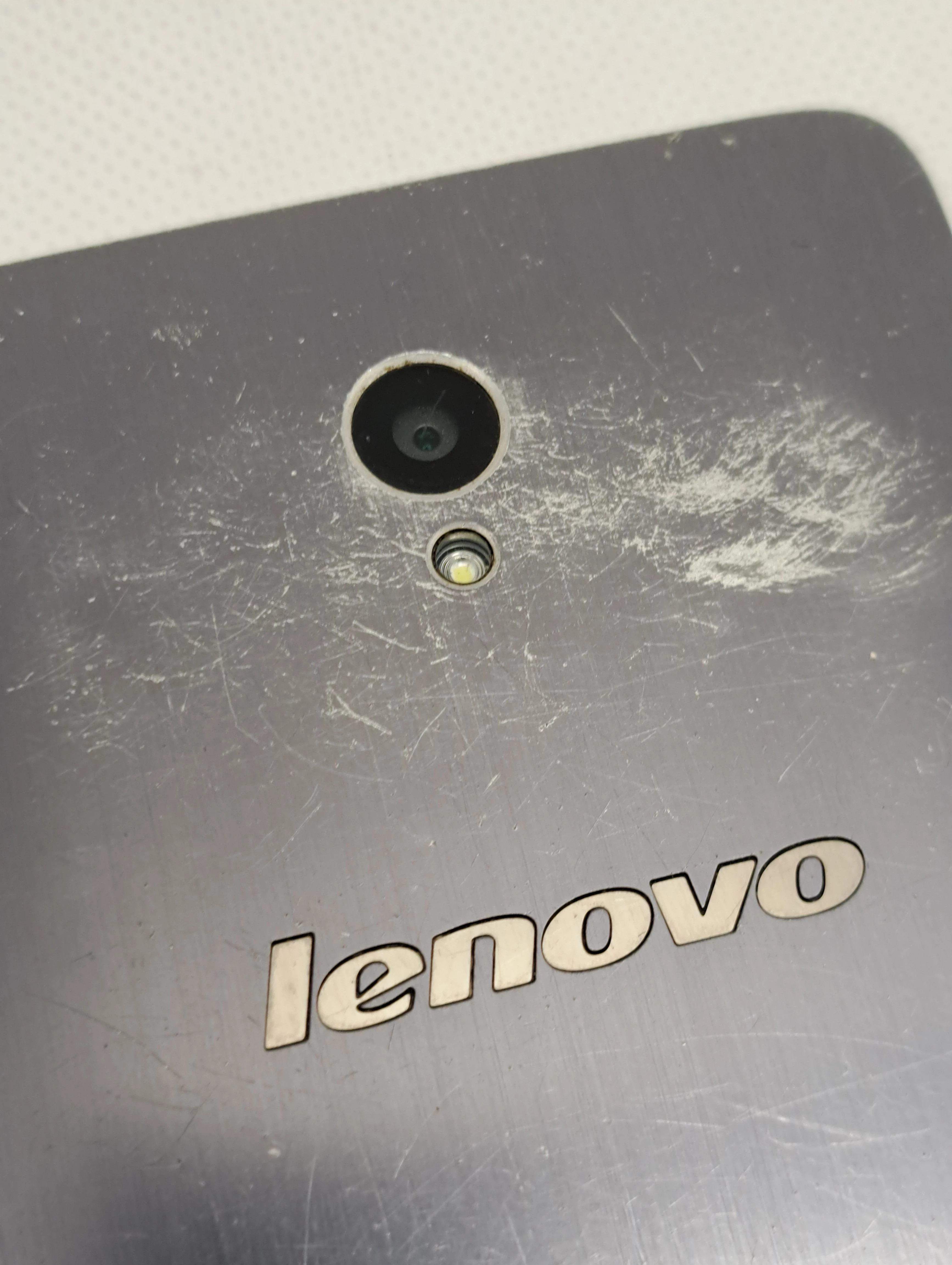 telefon-lenovo-s860-przekatna-ekranu-500