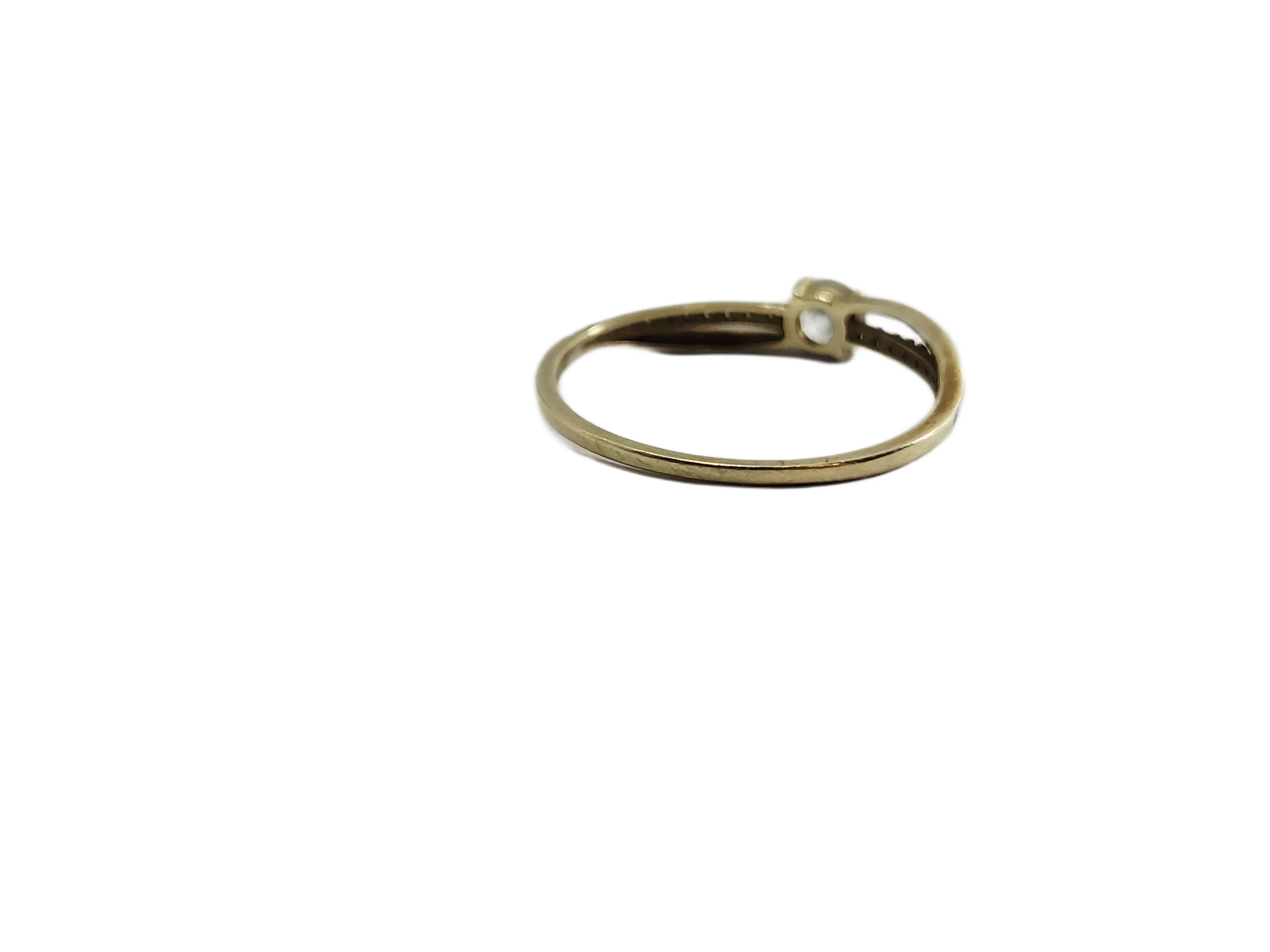 subtelny-uroczy-zloty-pierscionek-z-cyrkoniami-rozmiar-15-proba-333-waga-094