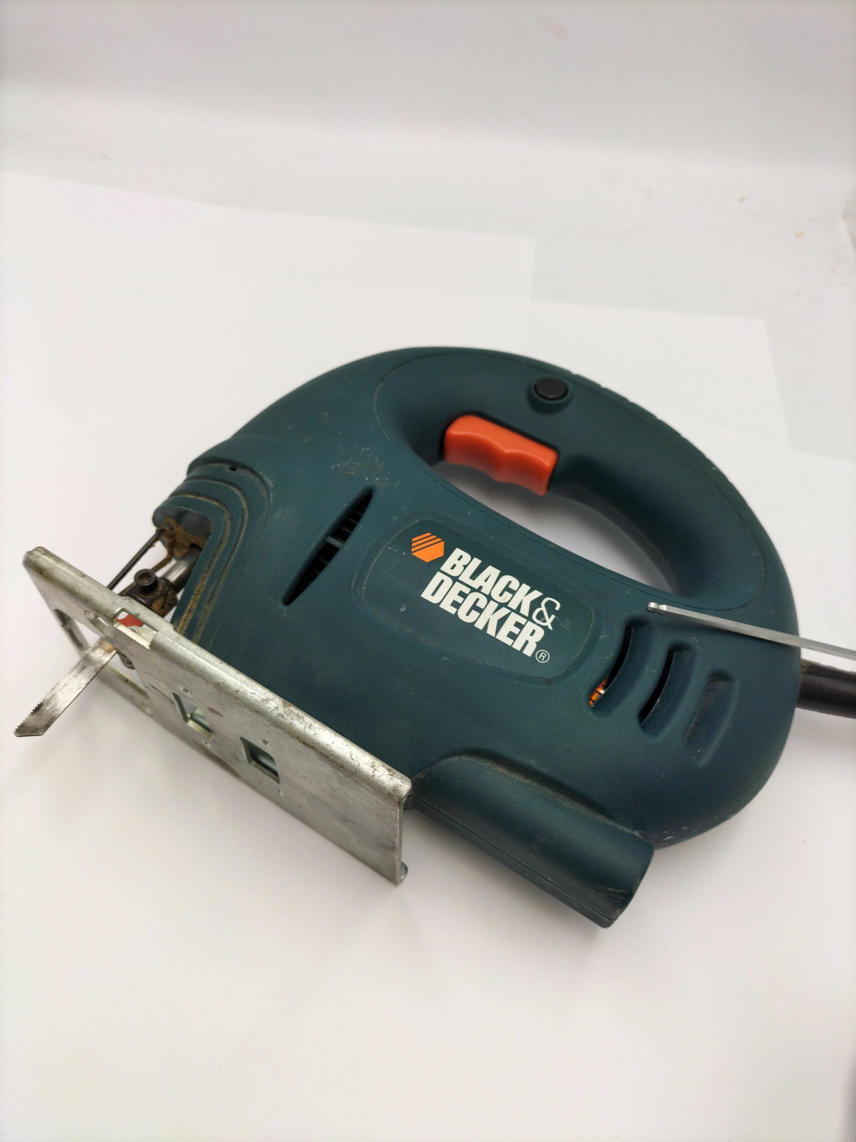 wyrzynarka-blackdecker-cd301-boh-monte-casino-46c-sosnowiec