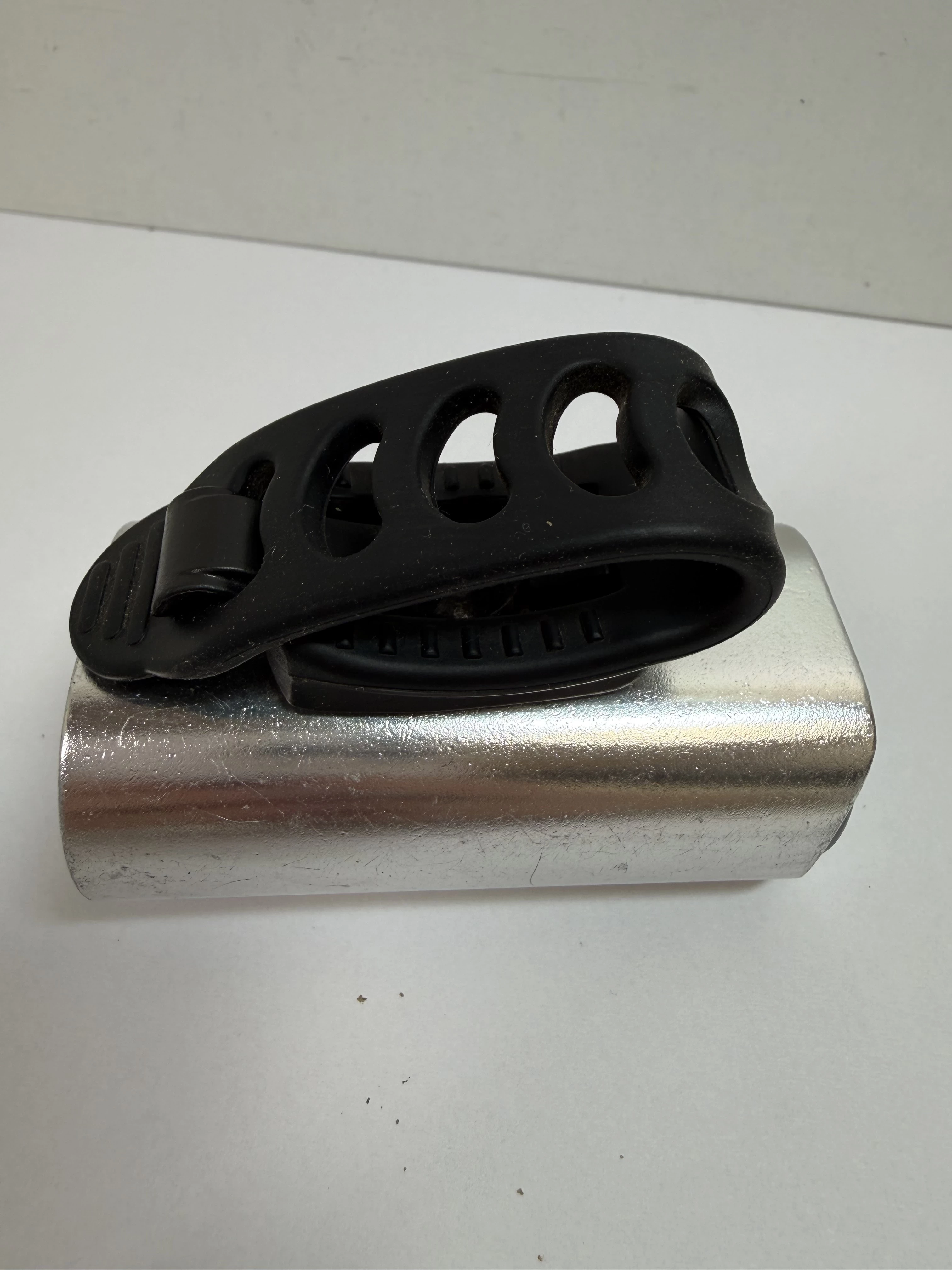 lampka-rowerowa-lezyne-40-zasilanie-213882-264406