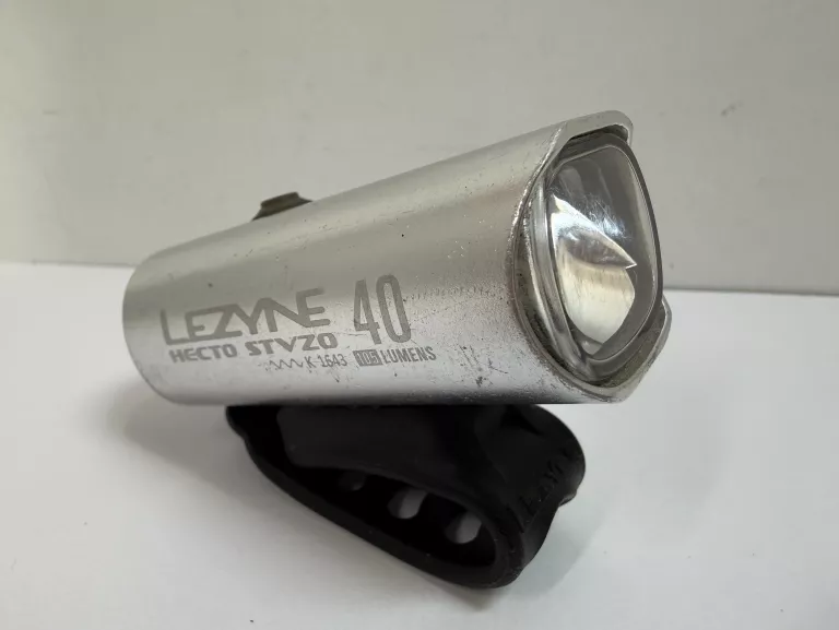 LAMPKA ROWEROWA LEZYNE 40