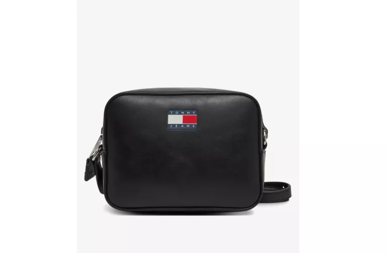torebka-tommy-jeans-tjw-ess-must-camera-bag-aw0aw16964-czarny-bulwar-ikara-21-wroclaw