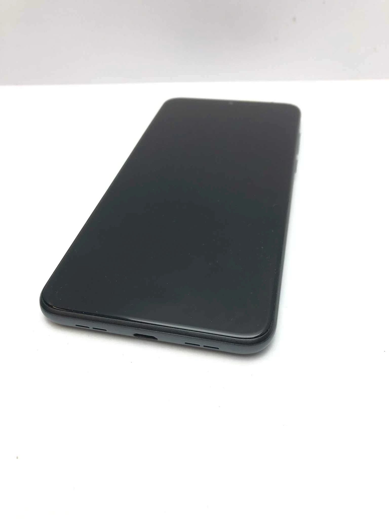 telefon-alcatel-5028y-32gb-kolbe-1a-pila