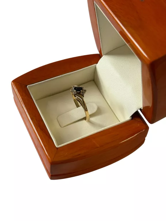 ZŁOTY PIERŚCIONEK 585