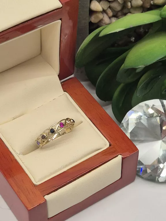 PIĘKNY ZŁOTY PIERCIONEK 585 1,70GR