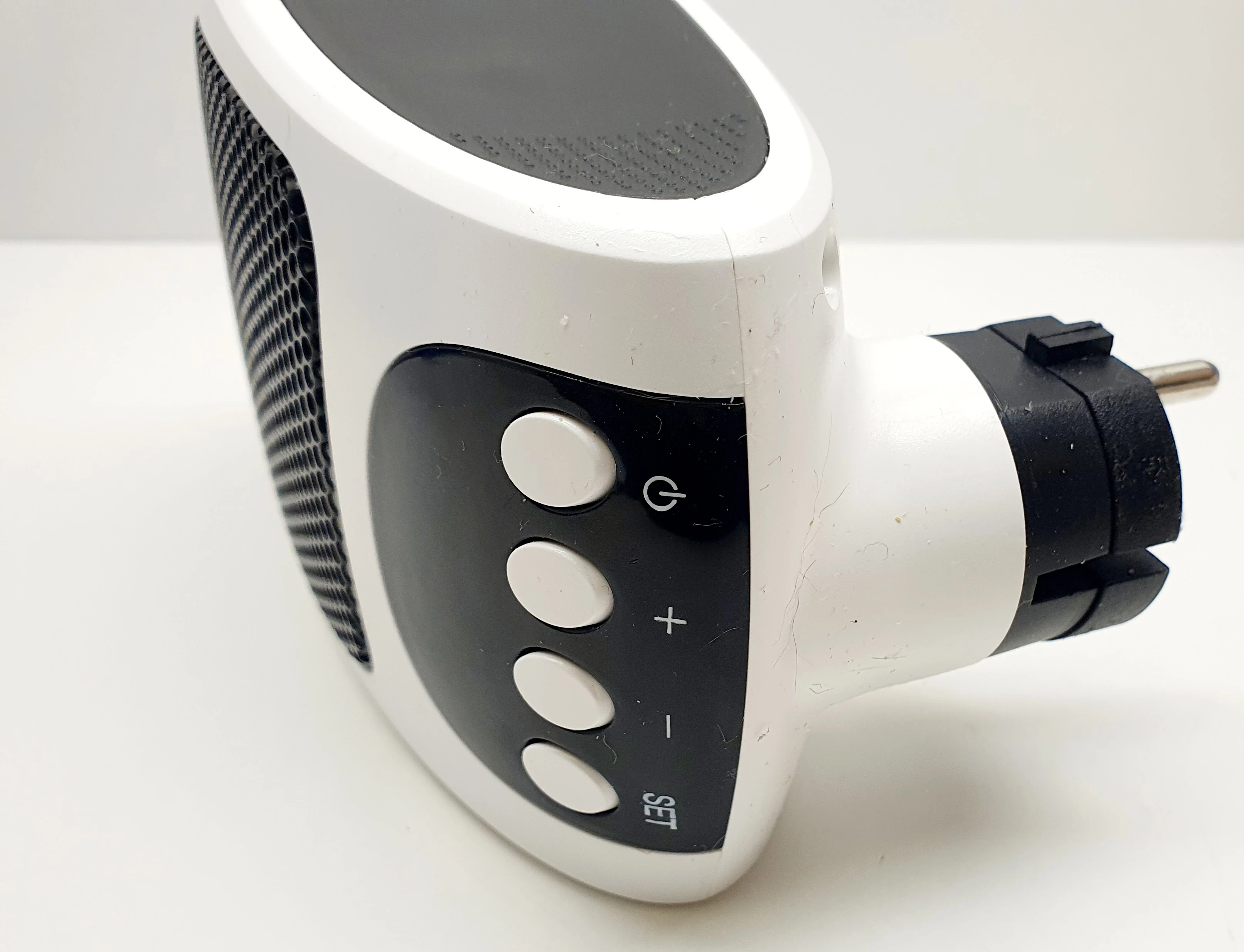 mini-grzejnik-quigg-sh-500-do-gniazda-500w-stan-11323-2