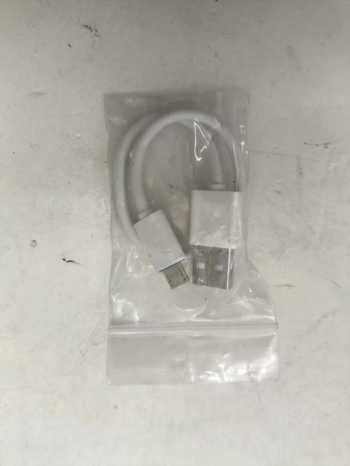 mini-kabel-do-ladowania-usb-micro-biale-osiedle-kombatantow-7c-krakow