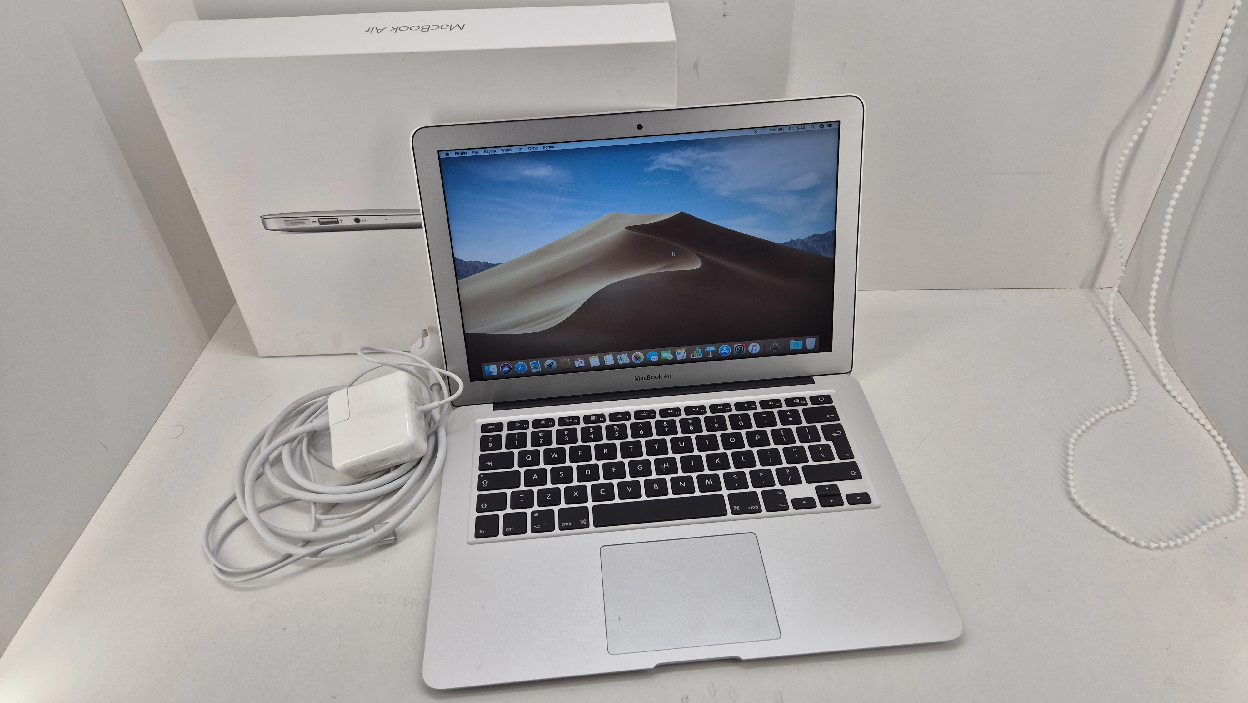laptop-apple-macbook-air-13-cali-18-ghz-intel-core-i5-8gb121gb-ean-gtin-190198462985