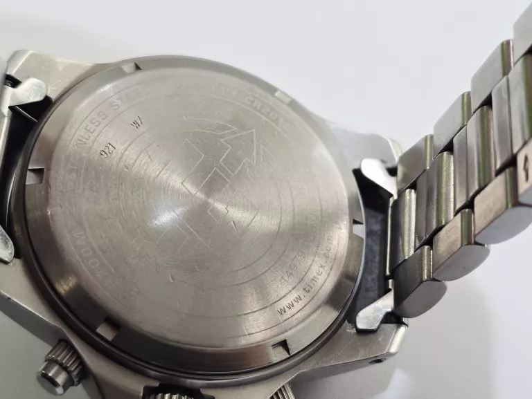 zegarek-timex-expedition-t49799-mechanizm-18738-1