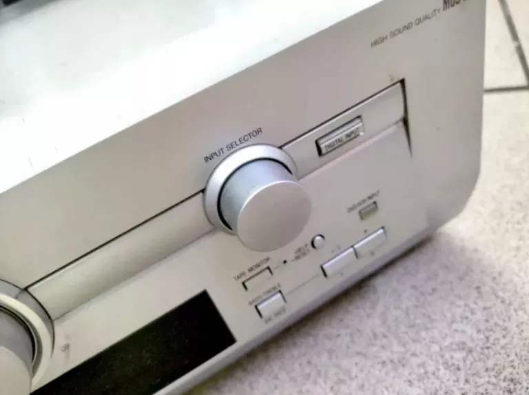 amplituner-panasonic-sa-he9-stan-11323-2