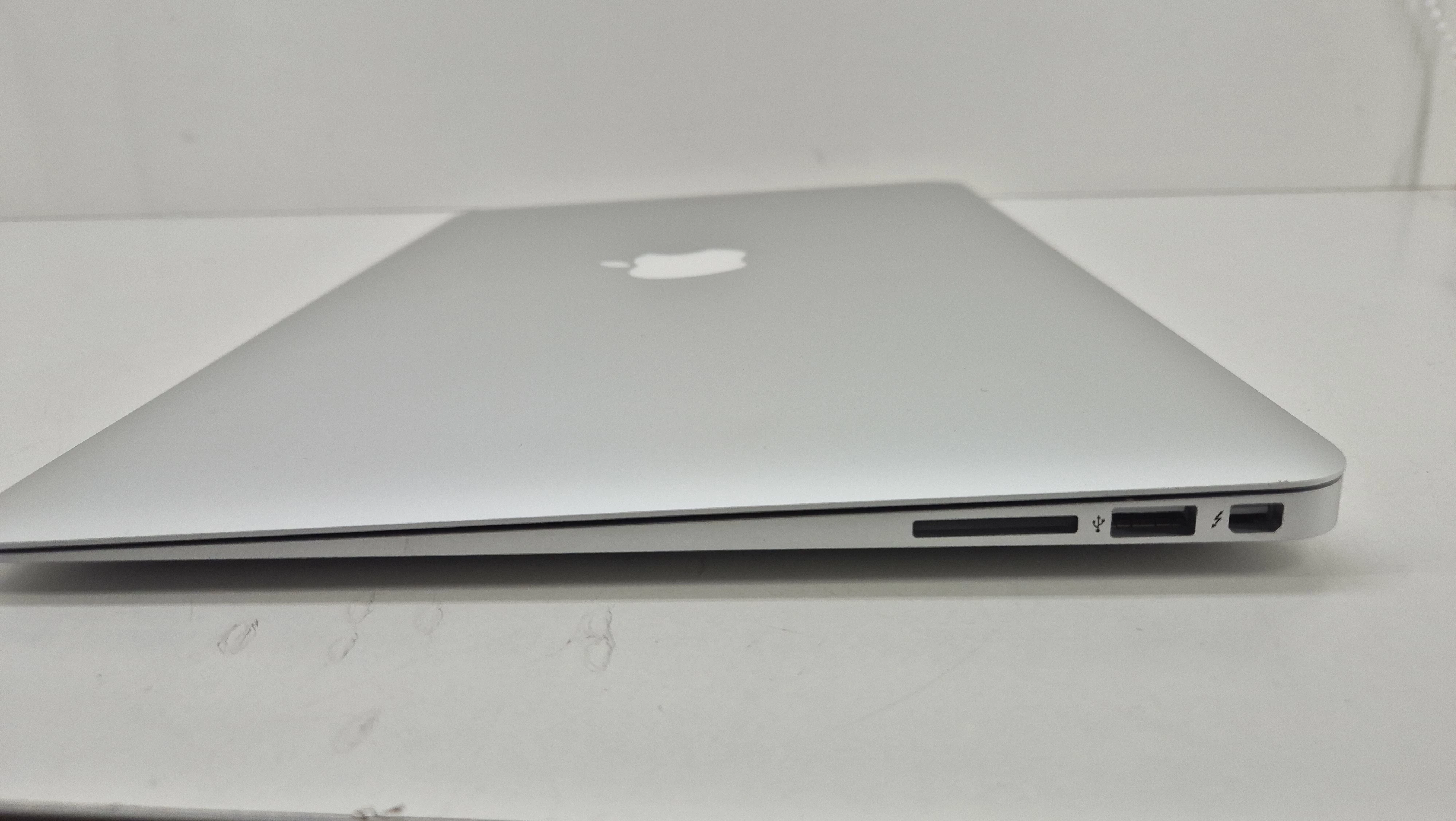 laptop-apple-macbook-air-13-cali-18-ghz-intel-core-i5-8gb121gb-przekatna-ekranu-1330