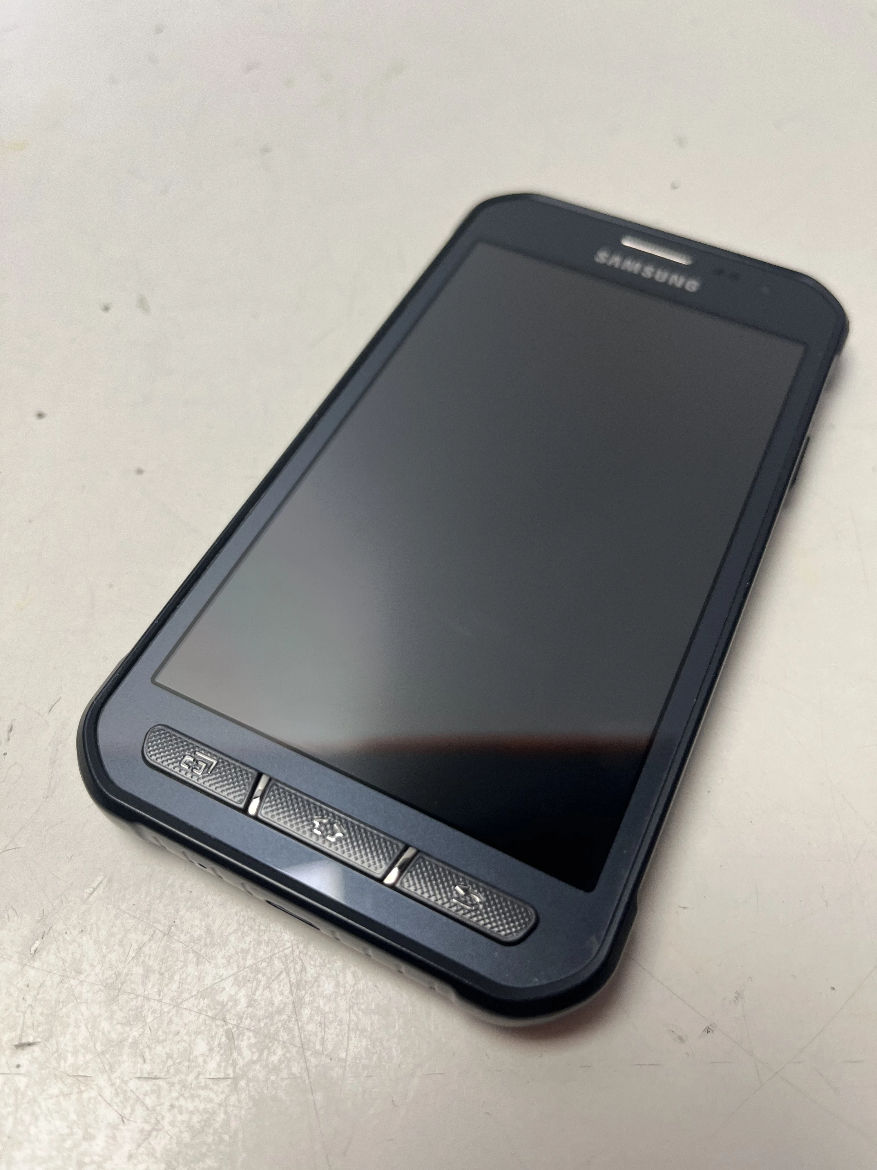 telefon-samsung-galaxy-xcover-3-opis-wbudowana-pamiec-202869-214205