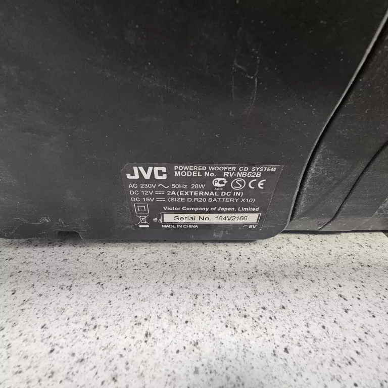 BOOMBOX TUBA RADIO JVC RV-NB52B