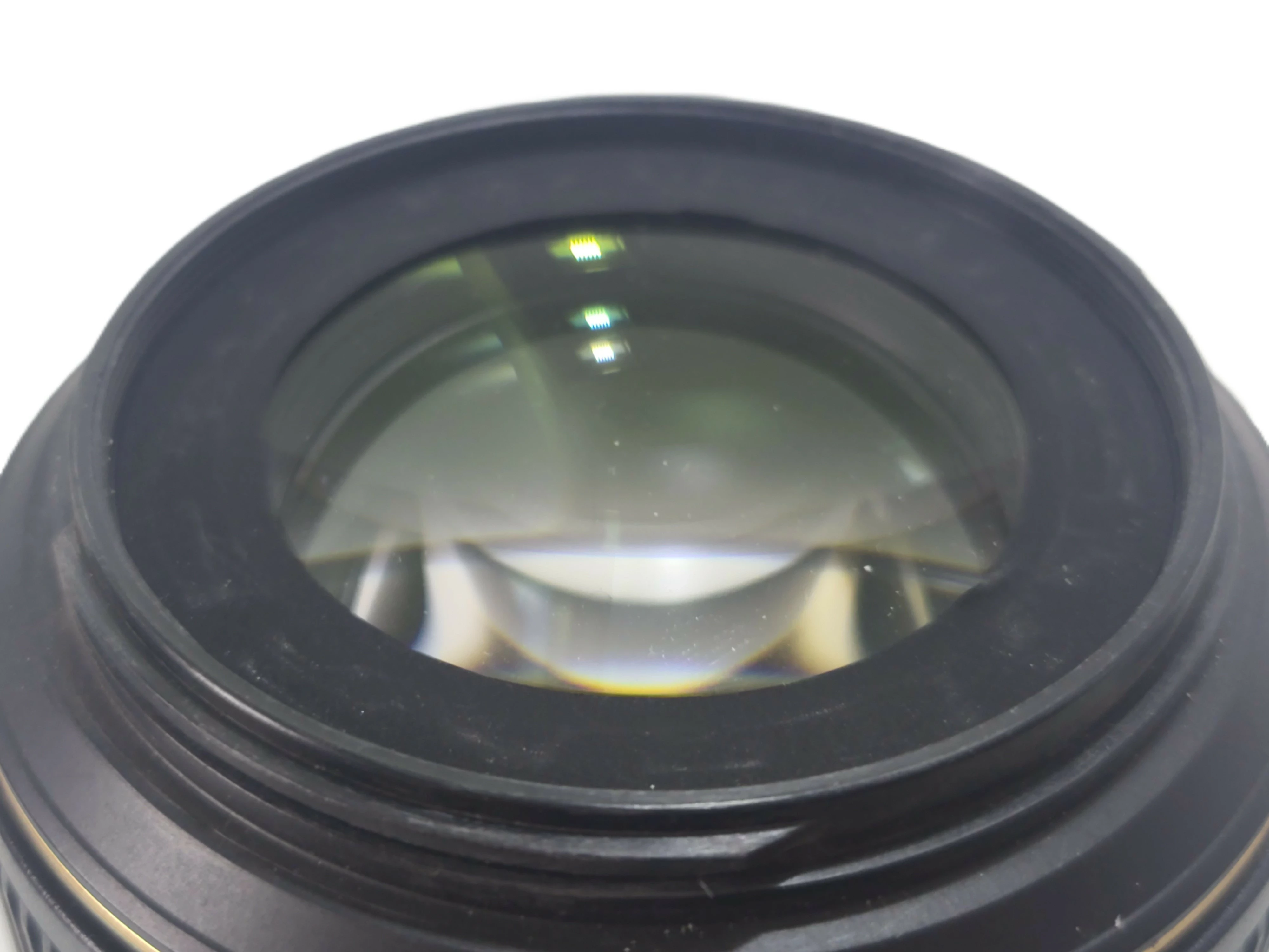 obiektyw-nikon-105mm-f28g-vr-przyslona-207058-229246