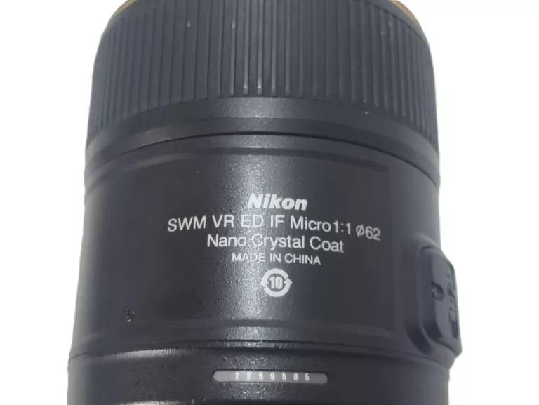 obiektyw-nikon-105mm-f28g-vr-ogniskowa-207066-229726