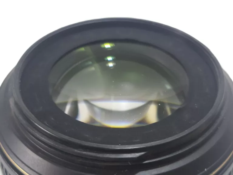 obiektyw-nikon-105mm-f28g-vr-przyslona-207058-229246