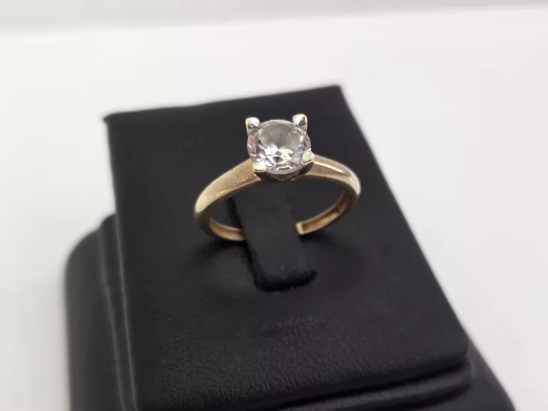 ZŁOTY PIERŚCIONEK Z DUŻĄ CYRKONIĄ 585 2,52 G