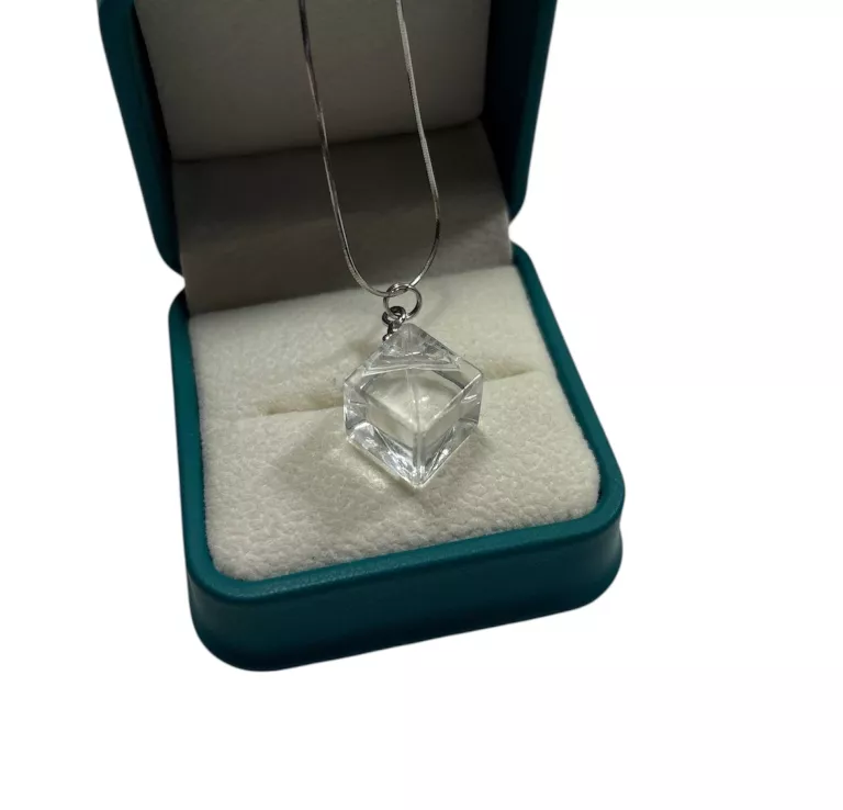 WYJĄTKOWA ZAWIESZKA 925 2,24G