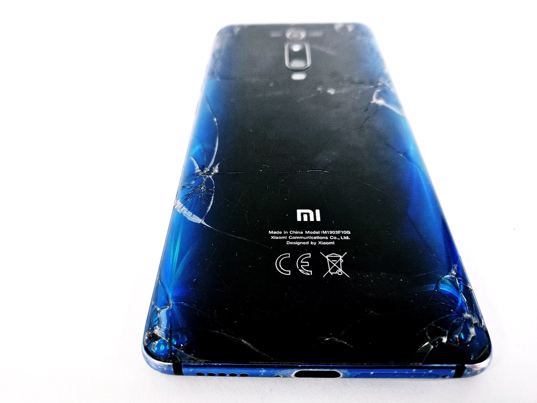 telefon-xiaomi-mi-9t-6128gb-sam-przekatna-ekranu-639