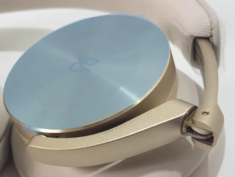 sluchawki-bezprzewodowe-wokoluszne-bang-olufsen-beoplay-h95-model-250439-1919956