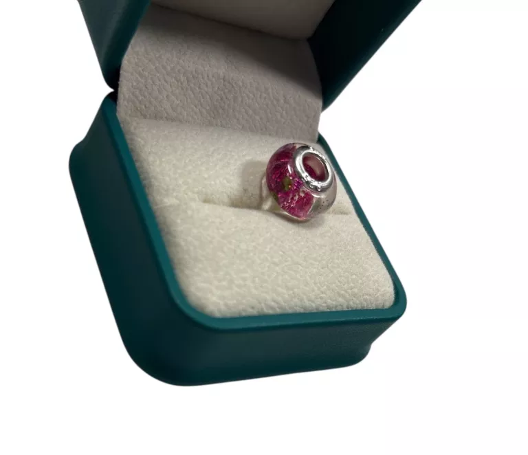 WUJĄTKOWY SREBRNY CHARMS 925 1,99