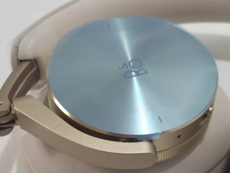 sluchawki-bezprzewodowe-wokoluszne-bang-olufsen-beoplay-h95-kod-producenta-beoplay-h95-gold-tone