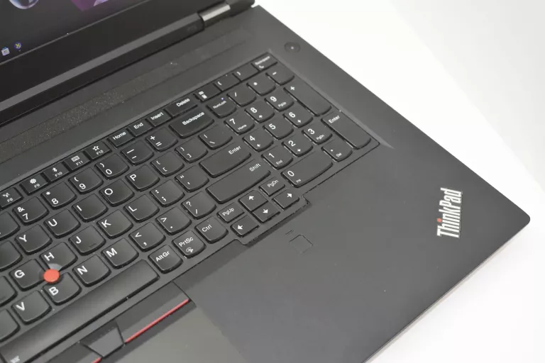 laptop-lenovo-thinkpad-p73-core-i7-9gen-24gb-ram-quadro-p620-rozdzielczosc-px-4474-211457