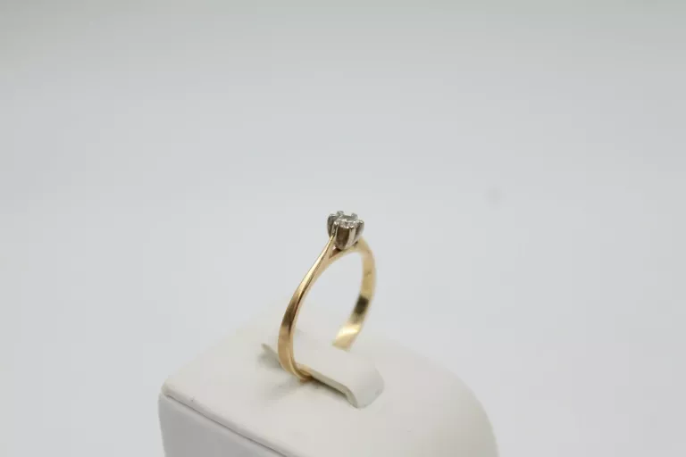 sliczny-zloty-pierscionek-z-cyrkonia-585-r12-material-15835-2