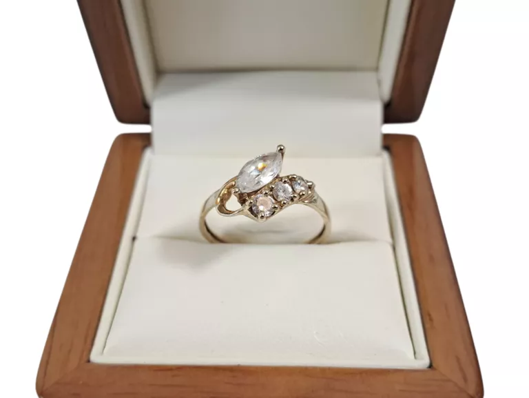 ZŁOTY PIERŚCIONEK Z CYRKONIAMI PR.585 2,27G R:17