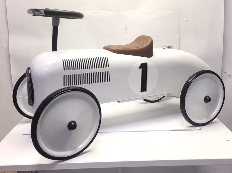 JEŹDZIK METALOWY POJAZD FORMUŁA 1 GOKI 12M+