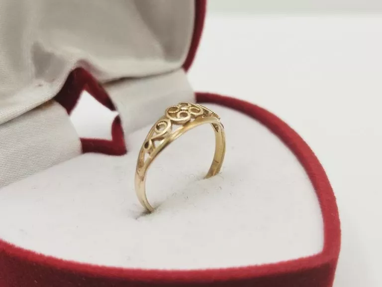 ZŁOLTY PIERŚCIONEK P.585 1,55GR R.15