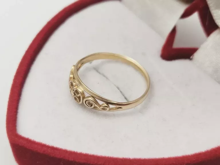 ZŁOLTY PIERŚCIONEK P.585 1,55GR R.15