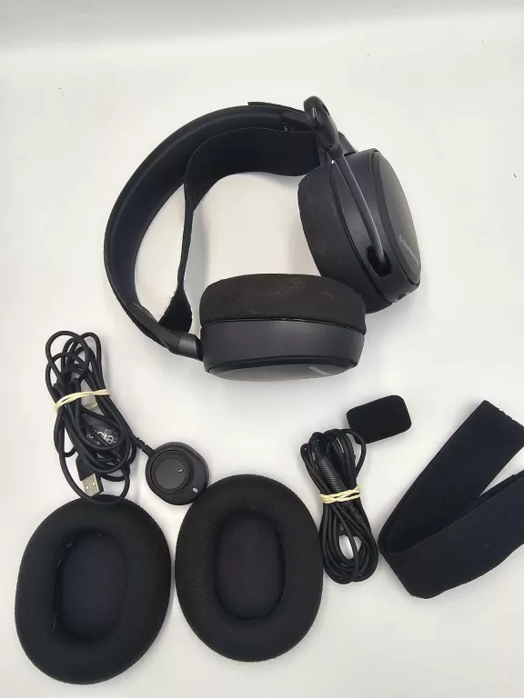 sluchawki-steelseries-arctos-pro-etui-gabki-kable-ean-gtin-5707119029568