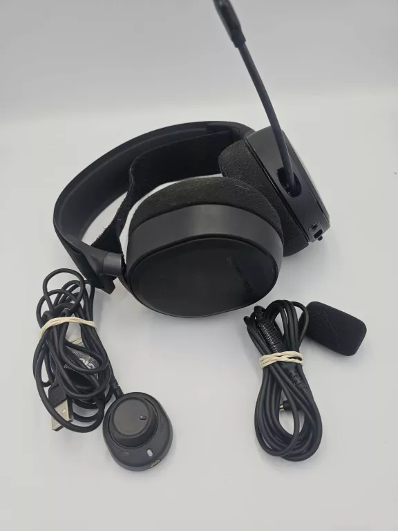 sluchawki-steelseries-arctos-pro-etui-gabki-kable-dekerta-20-sosnowiec