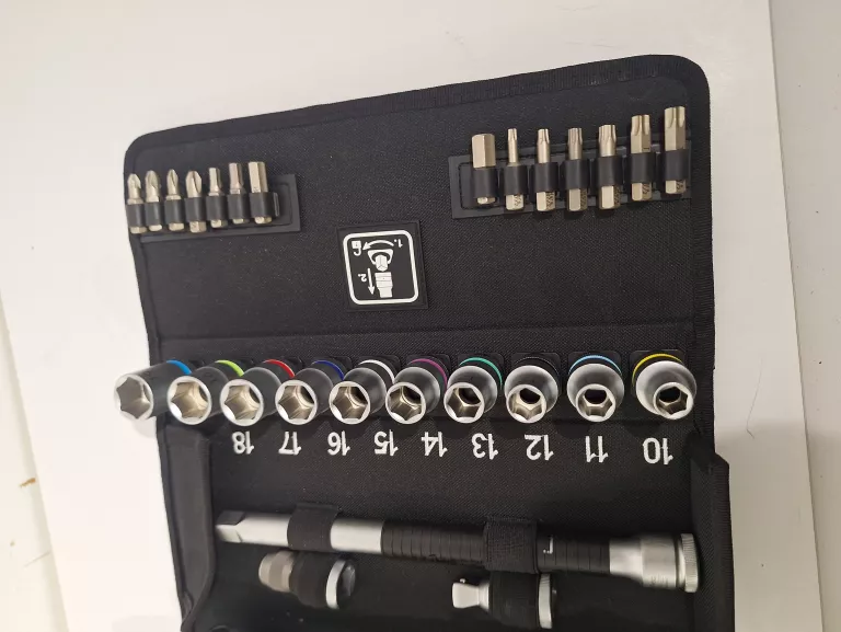 ZESTAW WYMIENNYCH KLUCZY NASADOWYCH WERA