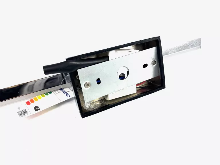 linea-kinkiet-lazienkowy-led-chrom-234001-06-dlugoscwysokosc-700