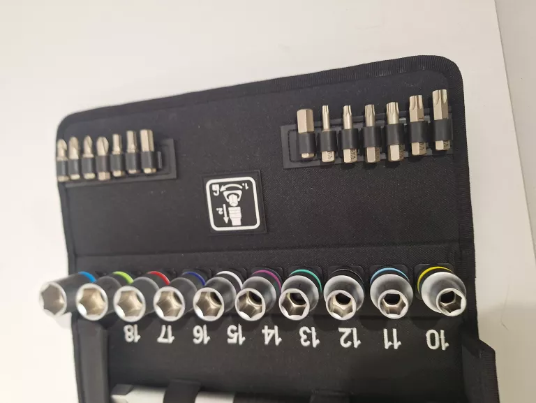 ZESTAW WYMIENNYCH KLUCZY NASADOWYCH WERA