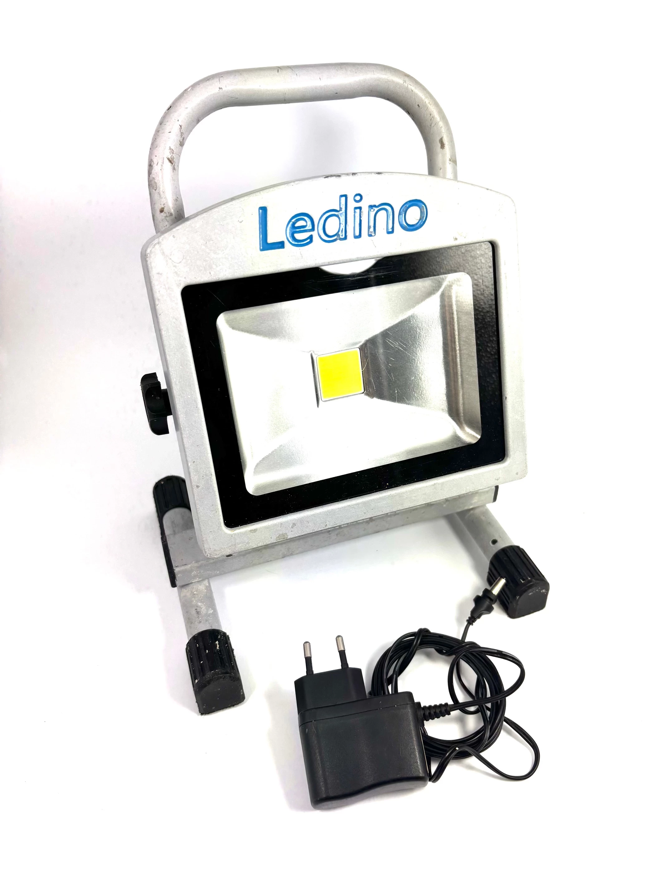 reflektor-budowlany-led-ledino-ip54-rynek-25-wrzesnia