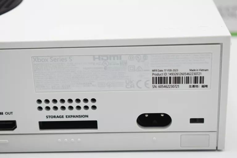 KONSOLA XBOX ONE S BIAŁA 512 GB Z 1 PADEM GWARANCJA