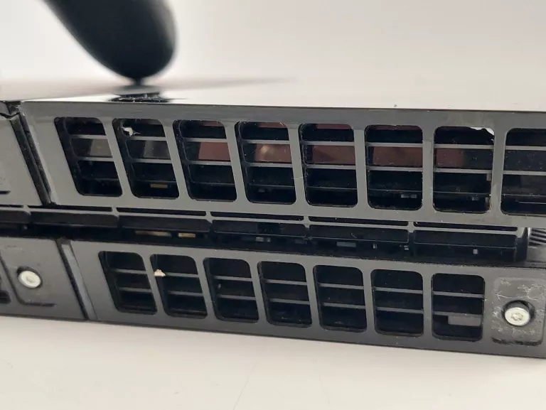 KONSOLA SONY PLAYSTATION 4 500 GB CZARNY