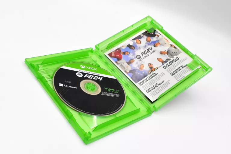 GRA NA XBOX ONE / SERIES X EA SPORTS FC24