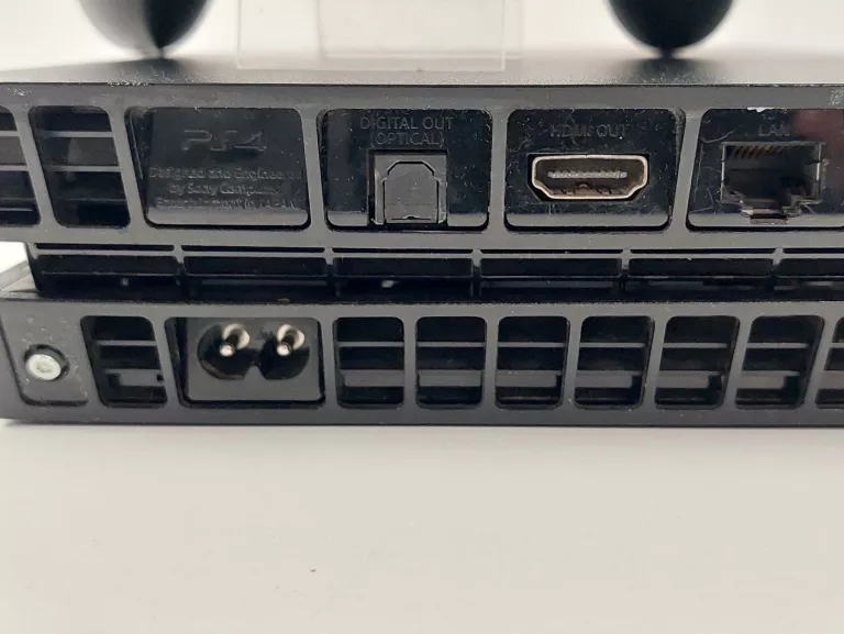 KONSOLA SONY PLAYSTATION 4 500 GB CZARNY