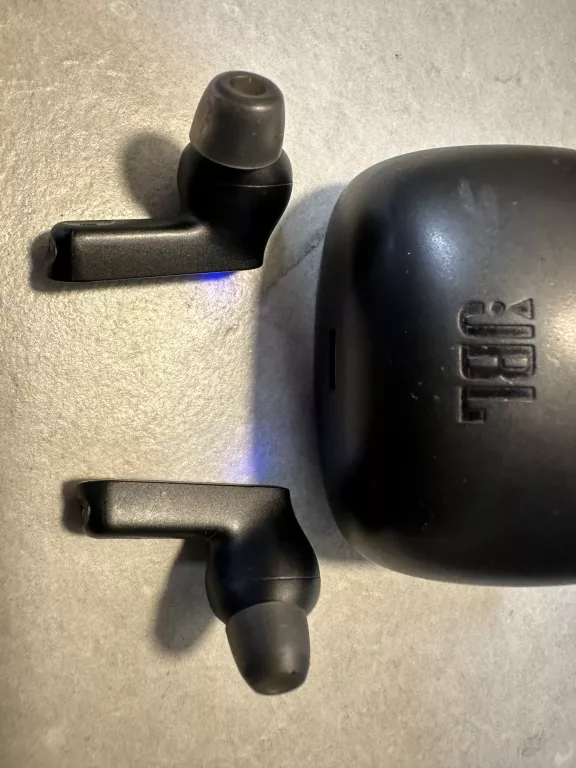 SŁUCHAWKI BEZPRZEWODOWE DOKANAŁOWE JBL TUNE 245NC