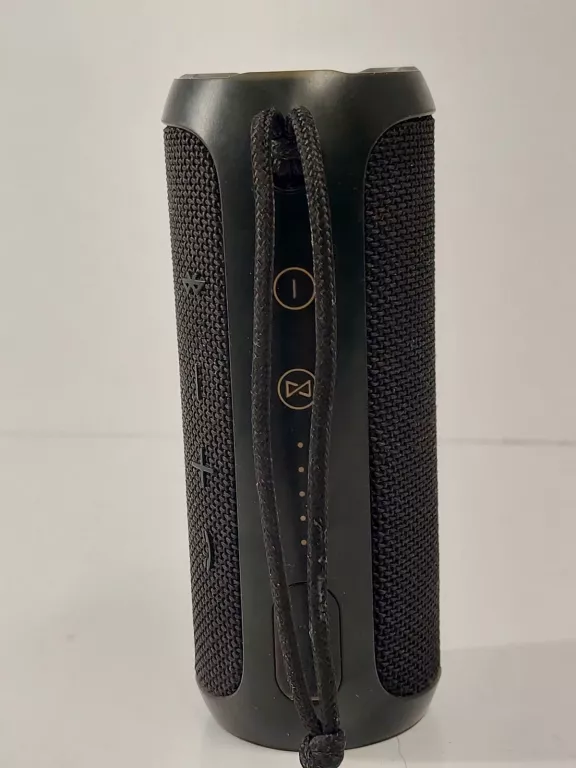 GŁOŚNIK PRZENOŚNY JBL FLIP 3 CZARNY 16 W OPIS